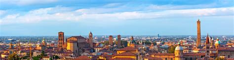 Free walking tour Bologna: Expert Guides and。